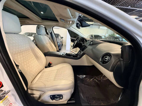 2017 Jaguar XJL Portfolio