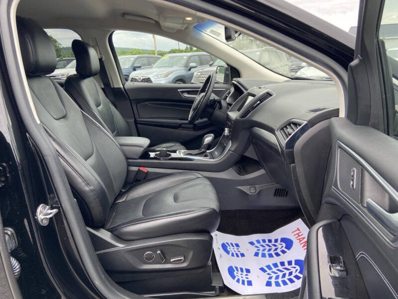 2018 Ford Edge Titanium