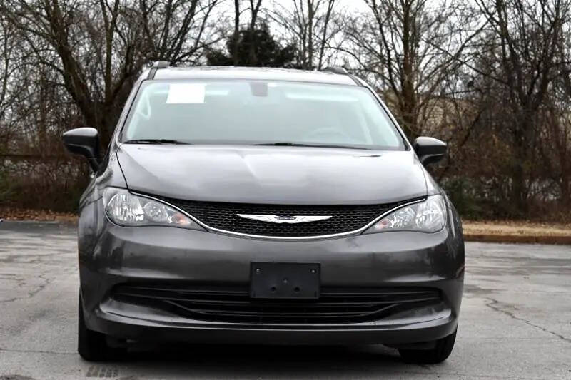 2020 Chrysler Voyager LXi