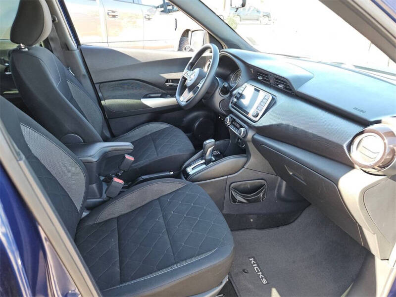 2020 Nissan Kicks SV