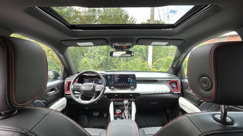 2024 GMC Canyon AT4X