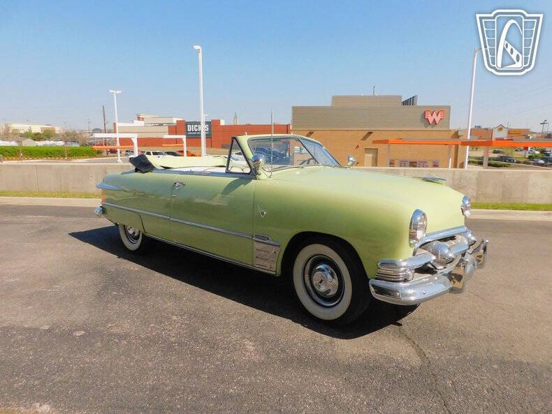 1951 Ford Custom