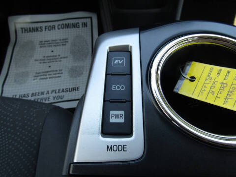 2012 Toyota Prius v Two