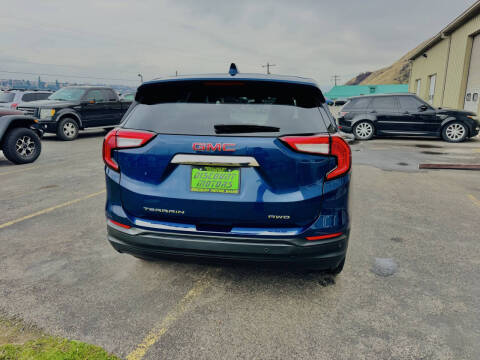 2022 GMC Terrain SLE