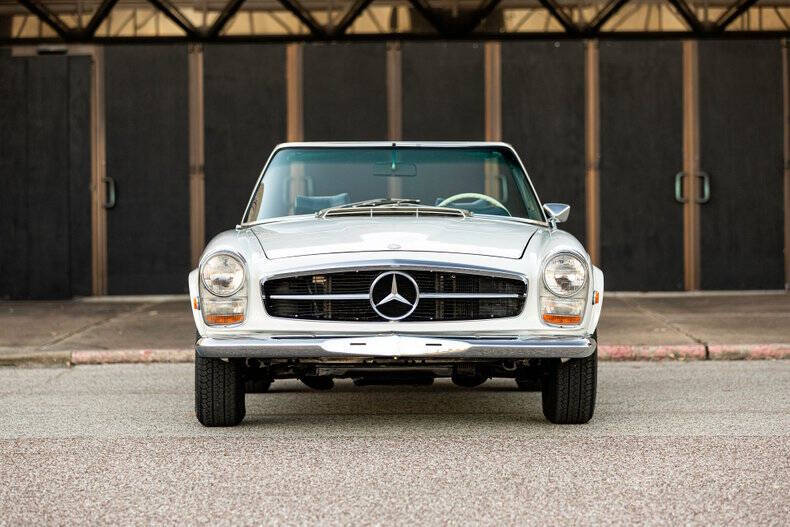 1969 Mercedes-Benz 280-Class