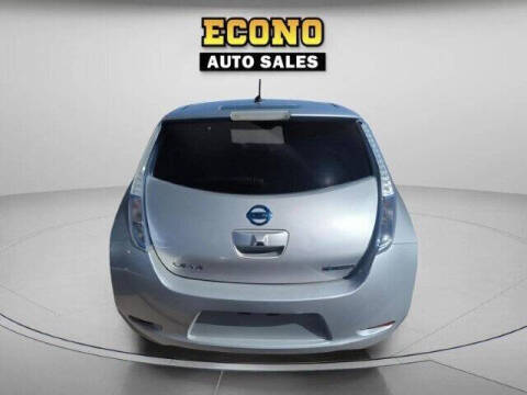 2011 Nissan LEAF SL