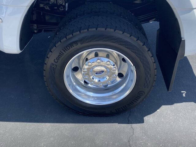 2024 Ford F-450 Super Duty Platinum