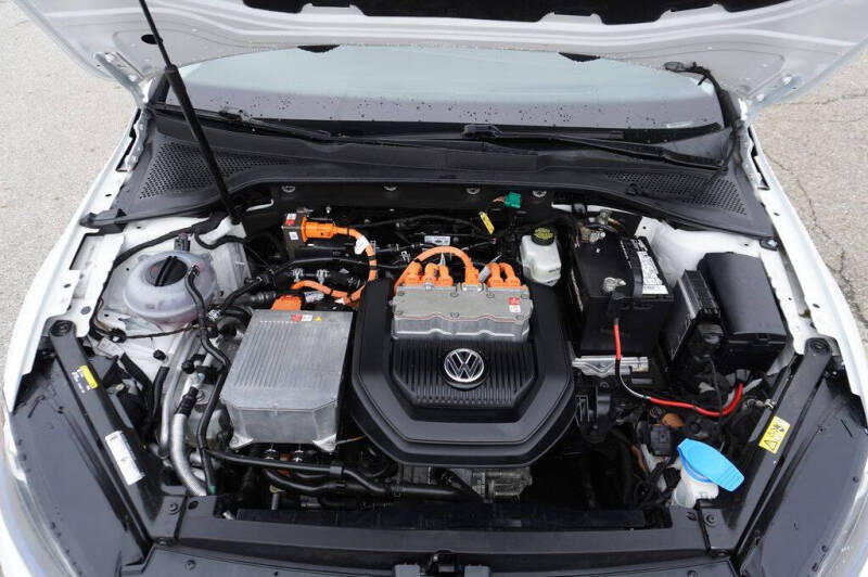 2016 Volkswagen e-Golf SEL Premium