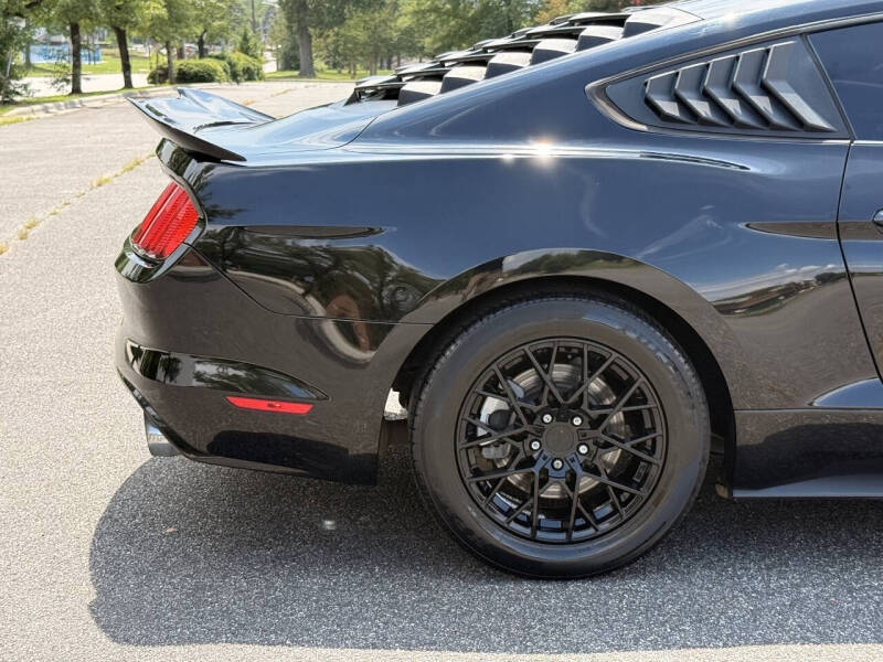 2017 Ford Mustang V6