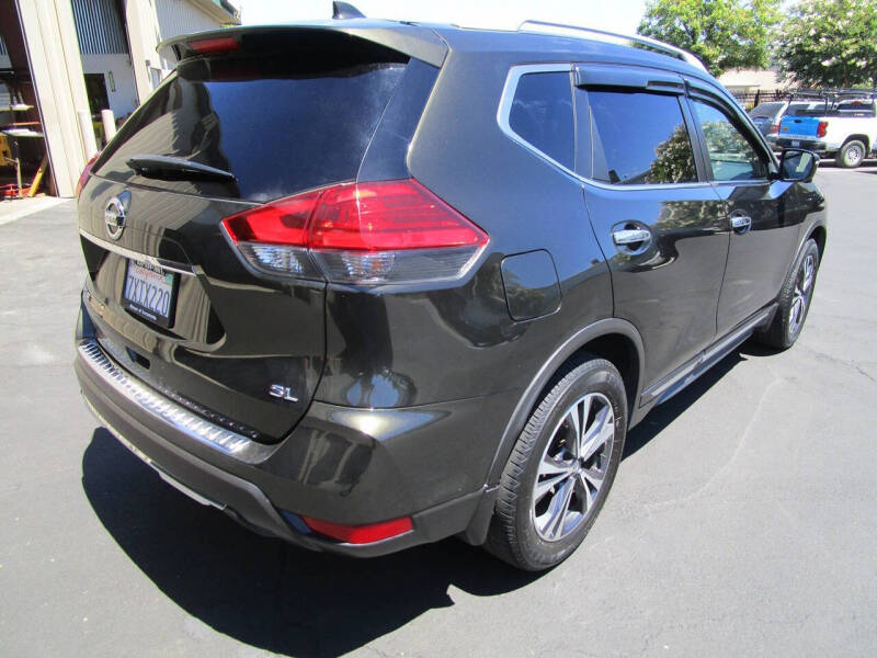 2017 Nissan Rogue SL