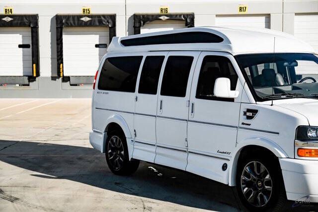 2023 Chevrolet Express 2500