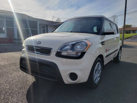 2012 Kia Soul for sale at A & R Autos in Piney Flats TN