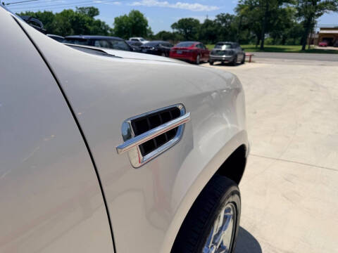 2012 Cadillac Escalade Luxury