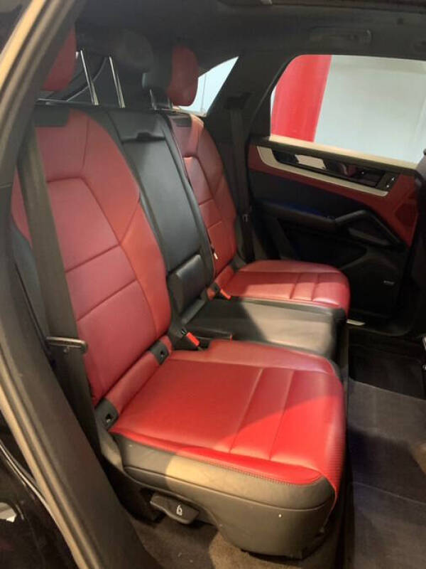 2024 Porsche Cayenne S