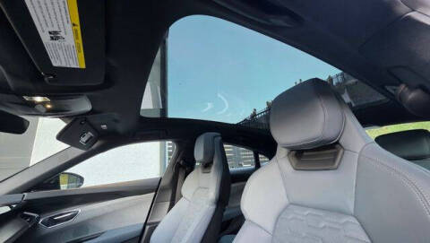 2022 Audi e-tron GT quattro Premium Plus