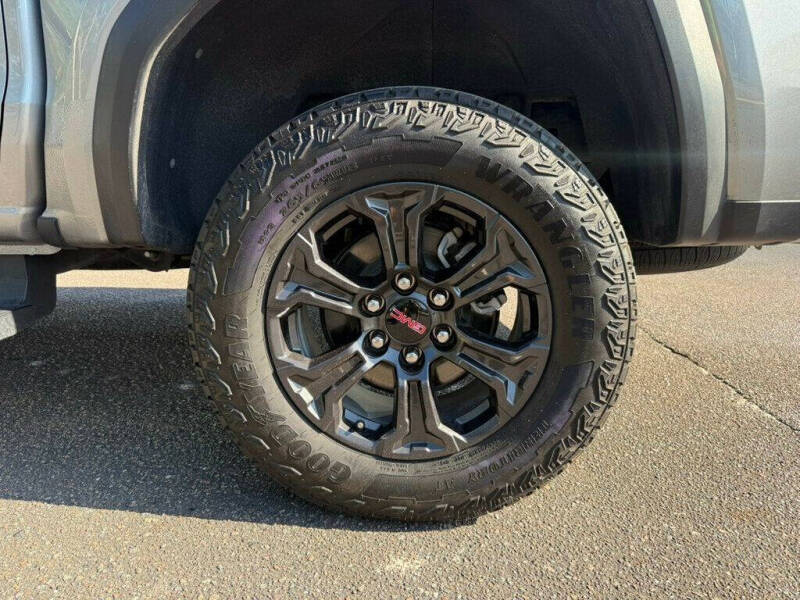 2024 GMC Canyon Elevation