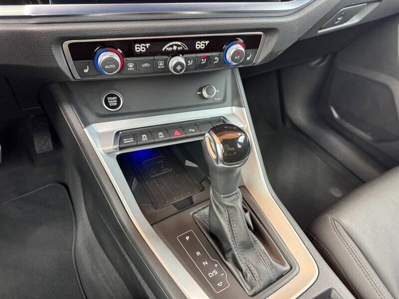 2021 Audi Q3 quattro S line Prem Plus 45 TFSI