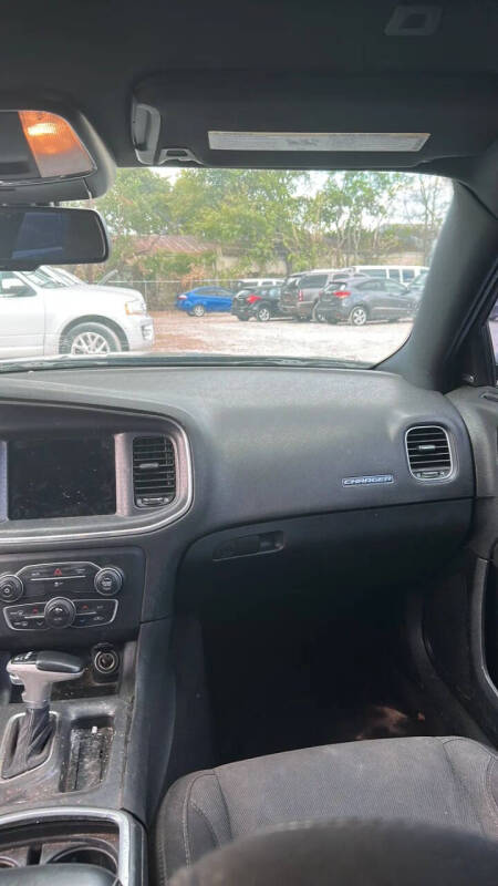 2017 Dodge Charger SXT