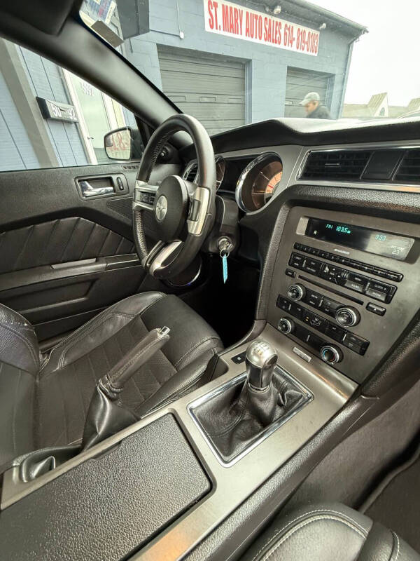 2011 Ford Mustang V6 Premium