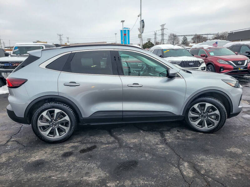 2024 Ford Escape Platinum