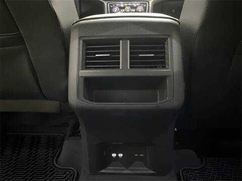 2022 Volkswagen Atlas Cross Sport V6 SE