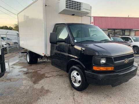 2015 Chevrolet Express Cutaway for sale at Bad Credit Call Fadi in Dallas TX