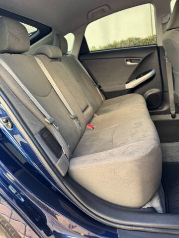 2015 Toyota Prius Two