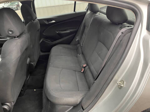 2017 Chevrolet Cruze LS Auto