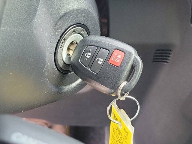 2016 Toyota Prius c Two