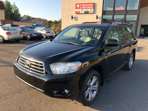 2008 Toyota Highlander for sale at MAGIC AUTO SALES in Little Ferry NJ