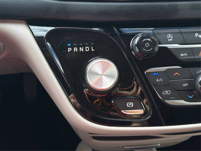 2018 Chrysler Pacifica Touring Plus