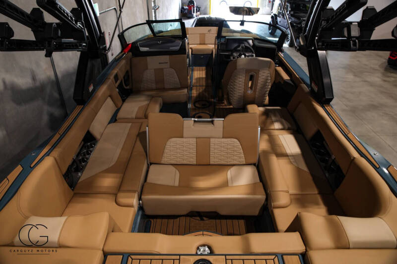 2025 MasterCraft X24