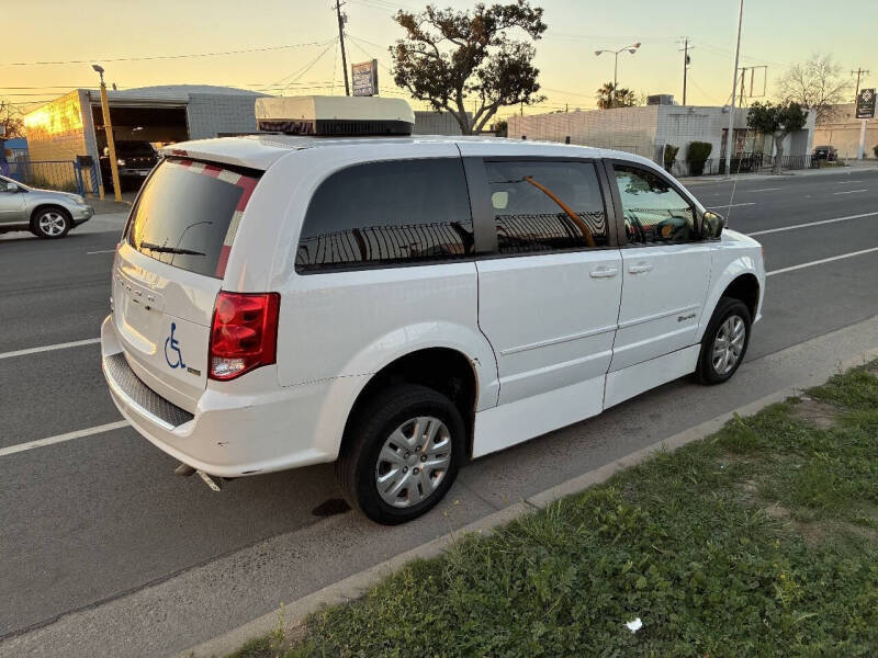 2017 Dodge Grand Caravan SE