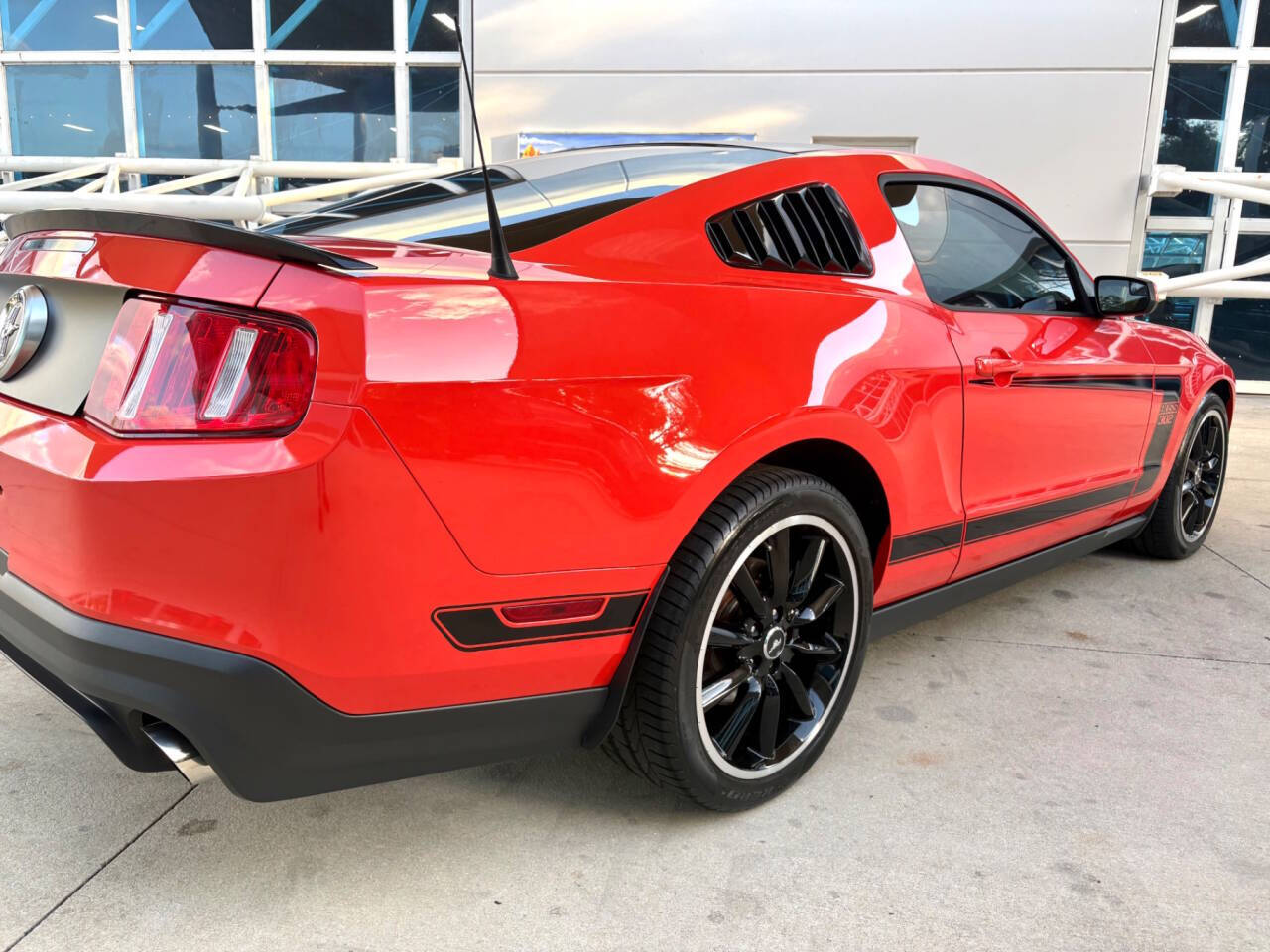 2012 Ford Mustang 16
