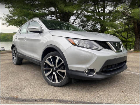 2017 Nissan Pathfinder SV