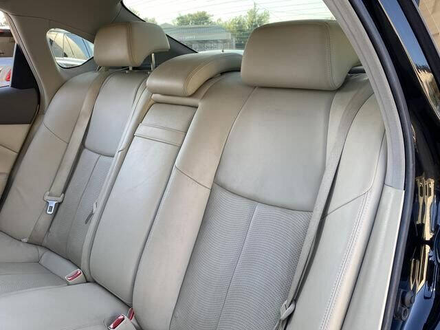 2011 Infiniti M37