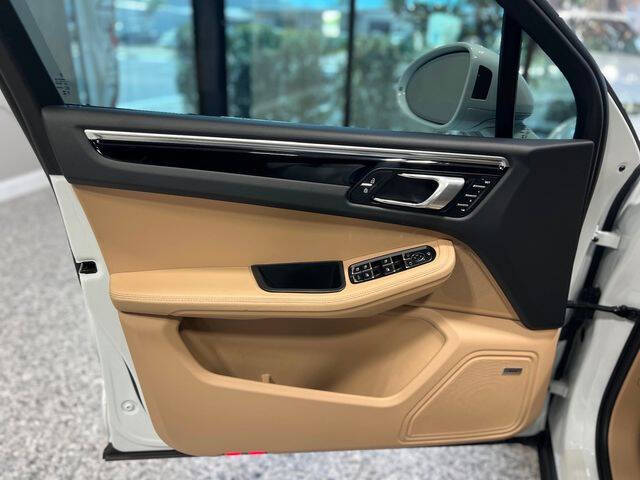 2023 Porsche Macan
