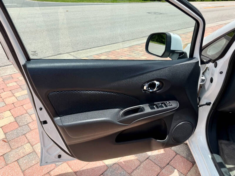 2014 Nissan Versa Note SV