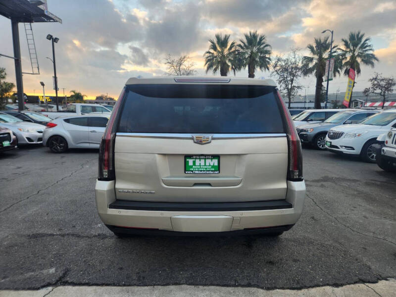 2015 Cadillac Escalade Luxury