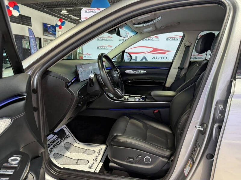 2026 Genesis GV70