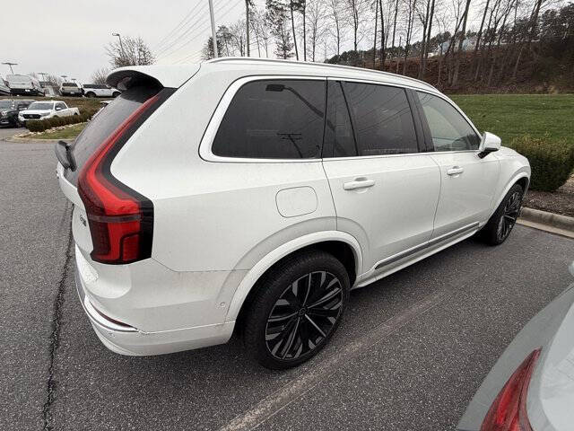2025 Volvo XC90 B6 Plus Bright Theme 7P
