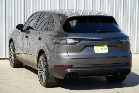 2023 Porsche Cayenne