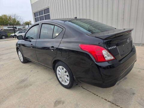 2017 Nissan Versa 1.6 S