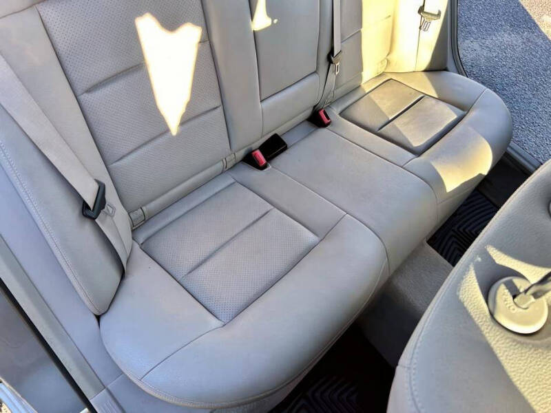 2012 Mercedes-Benz E-Class