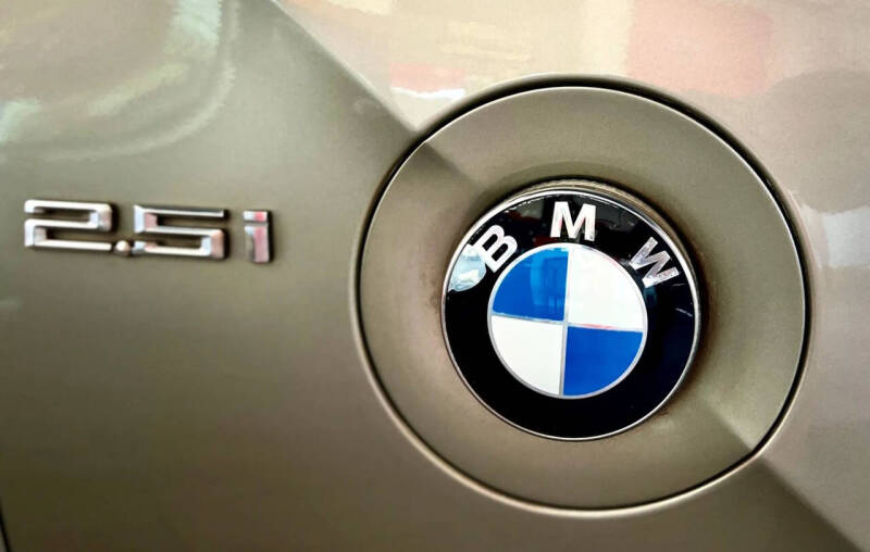 2005 BMW Z4 2.5i