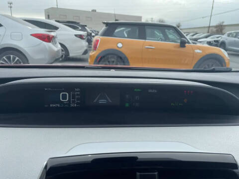 2020 Toyota Prius LE