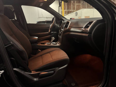 2019 Jeep Grand Cherokee Laredo