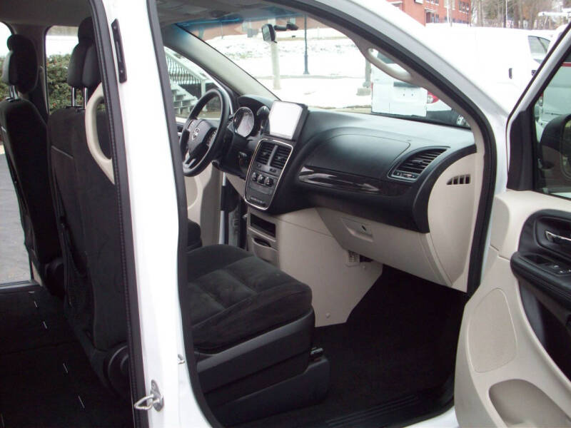 2015 Dodge Grand Caravan American Value Package