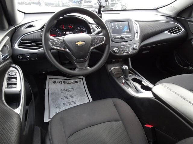 2017 Chevrolet Malibu LT