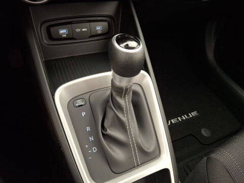 2026 Hyundai Venue SE